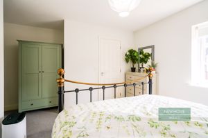 Photo 33- click for photo gallery